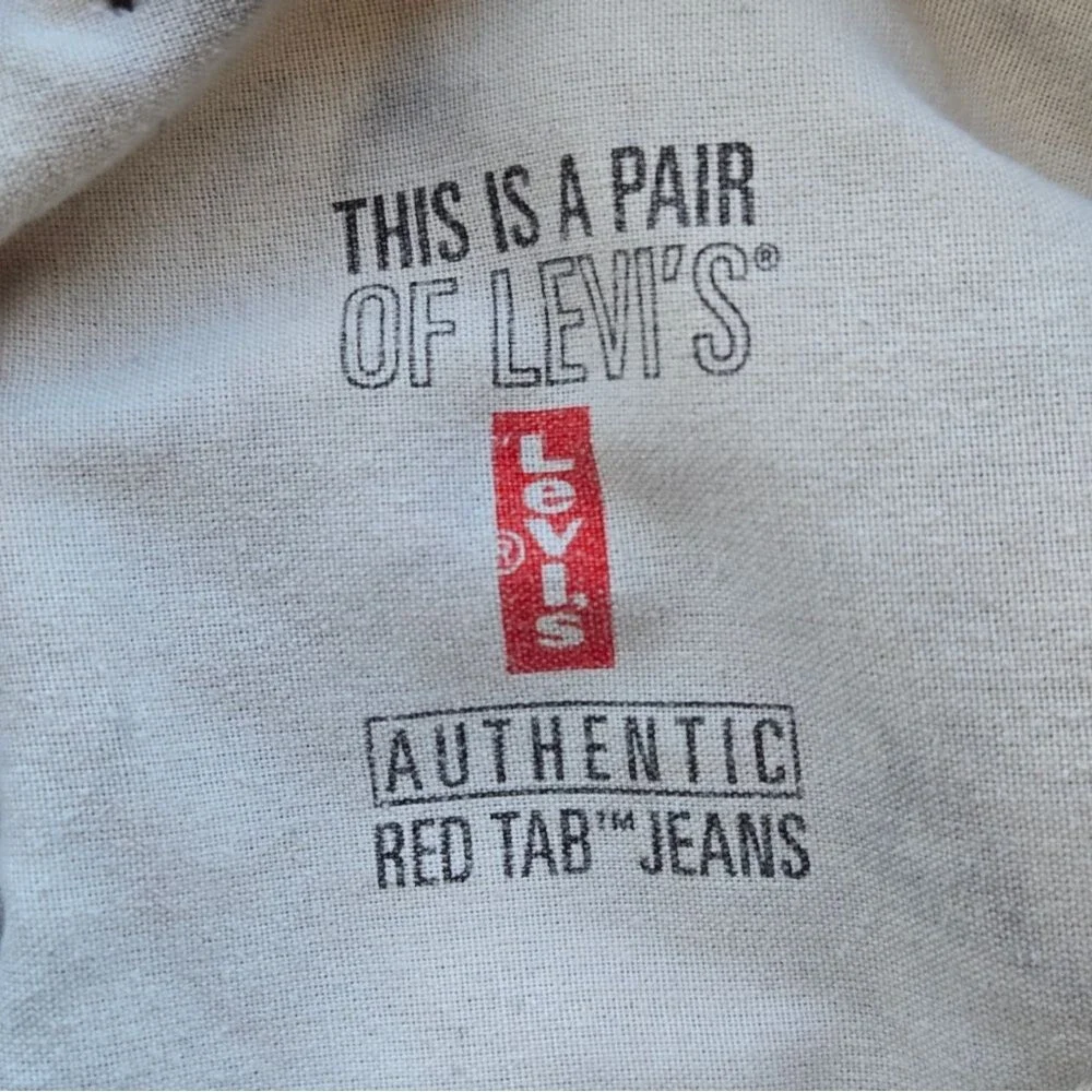 Vintage 90s Levi’s 550 Relaxed Fit Black Wash Jeans - Made in USA/PR - 36x30
